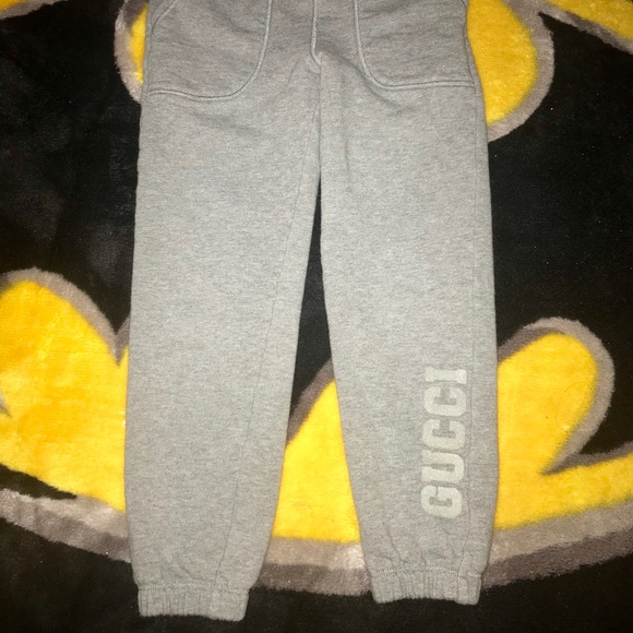 🚫SOLD🚫GUCCI SWEATPANTS SZ 5 - Picture 2 of 8
